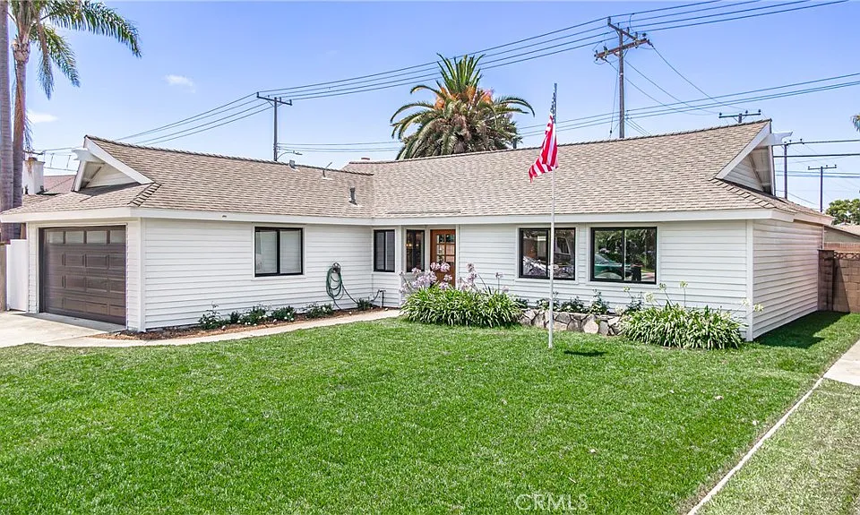 16401 Eagle Ln, Huntington Beach, CA